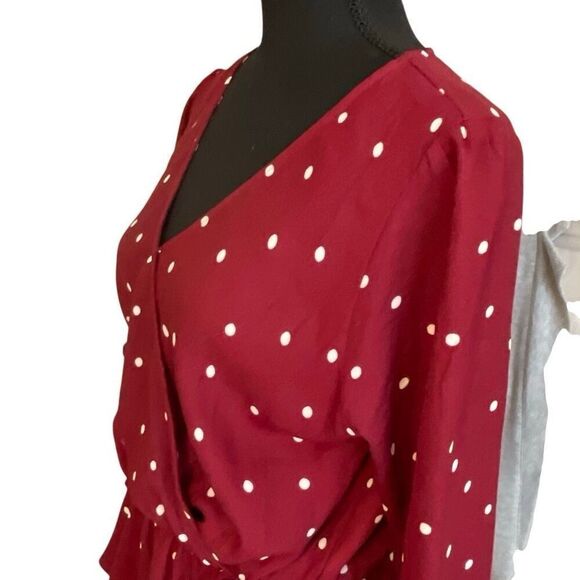 Everly Women’s Wrap Around Low cut 3/4 Sleeve Polka-Dot Blouse/Top - Picture 5 of 10